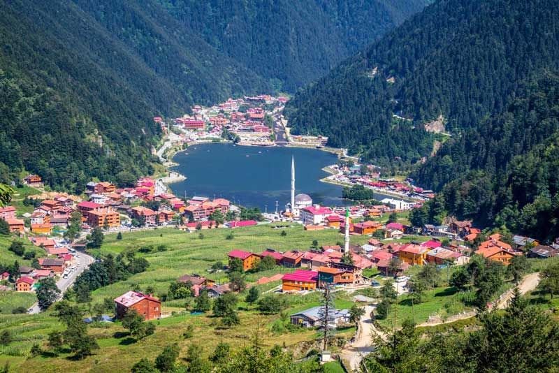 Trabzon ve Uzungöl Gezisi - Of Oto Kiralama ile Doğa Tutkunlarının Vazgeçilmez Rotası